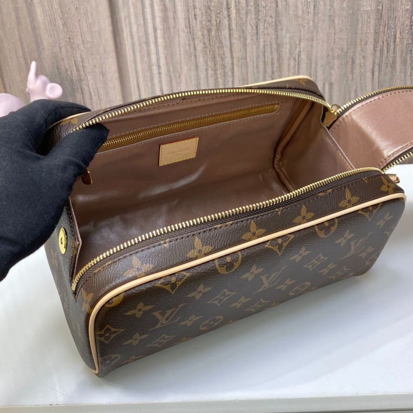 Louis Vuitton King Size Toiletry Monogram Canvas Brown M47528