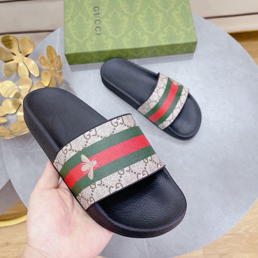 Gucci Men's GG Slide Sandal With Bee Web Black For Men 407345