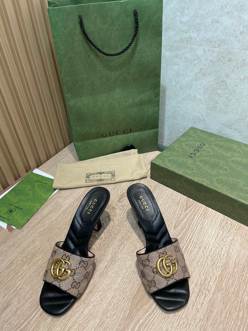 Gucci Double G Slide Sandal Chevron Matelasse Black For Women GG 674839