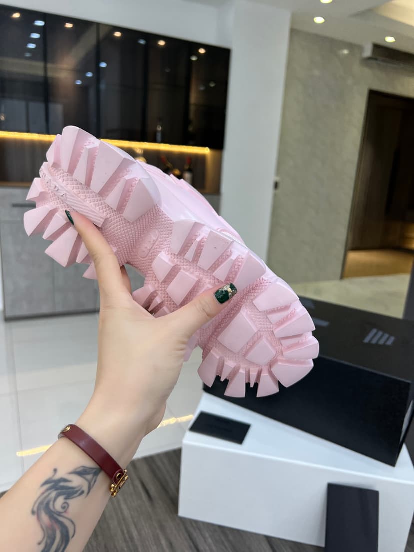 Prada Cloudbust Thunder Sneakers Pink For Women PRD 1E819L_3KR2_F0E18_F_050