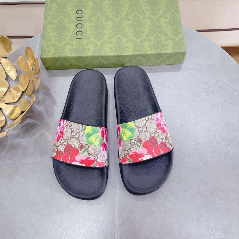 Gucci Men's Slides Bloom Print Red For Men 408508 G2200 8919