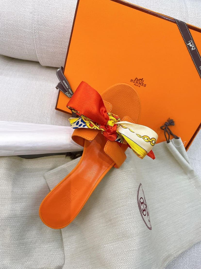 Hermes Oasis Sandal Orange For Women, Women's Shoes H151215Z 94350