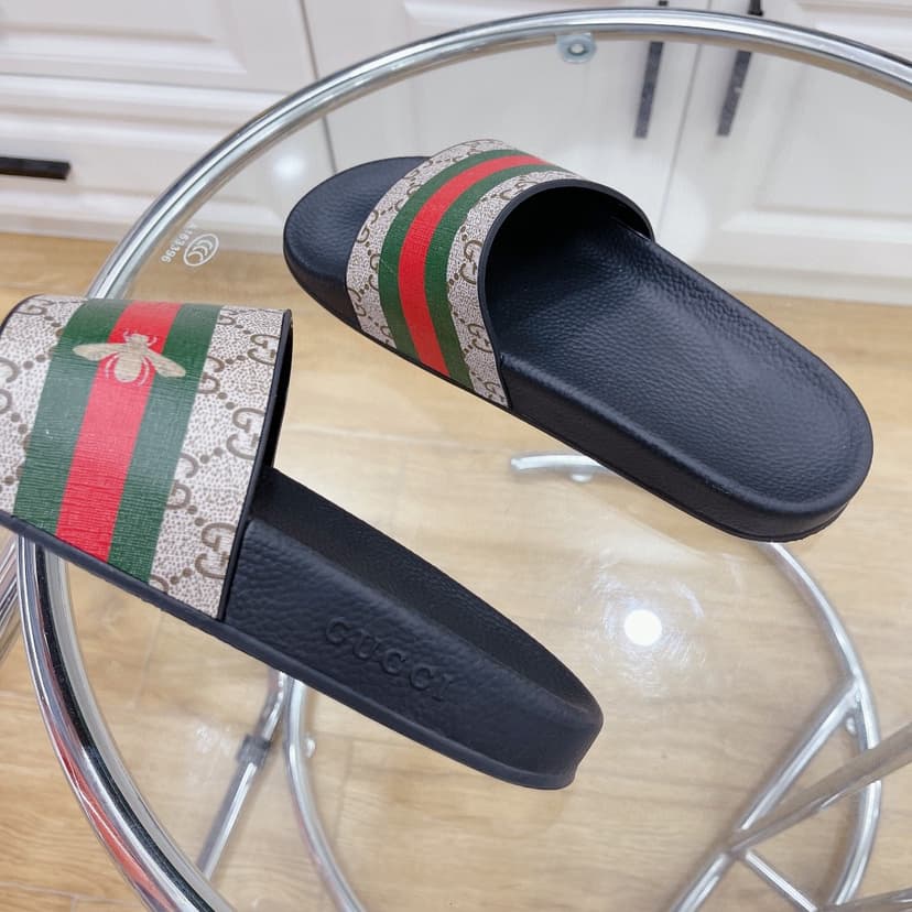 Gucci Men's GG Slide Sandal With Bee Web Black For Men 407345