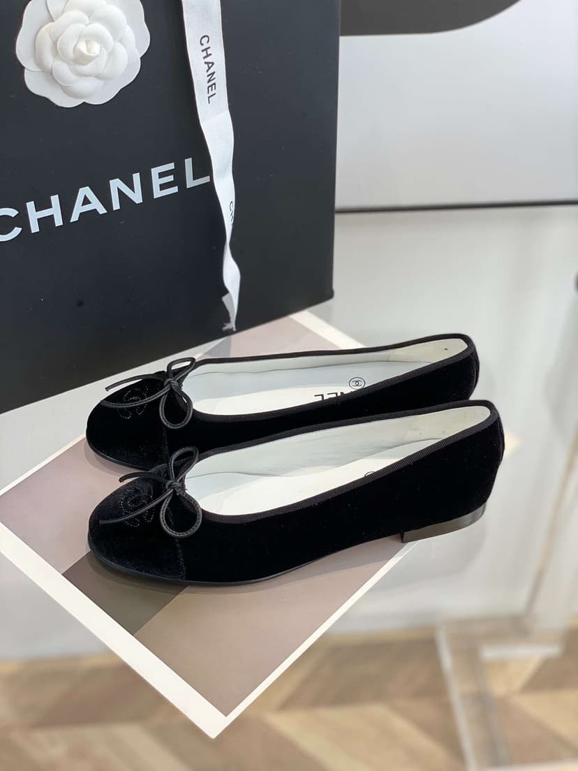 Chanel Ballet Flats Black For Women