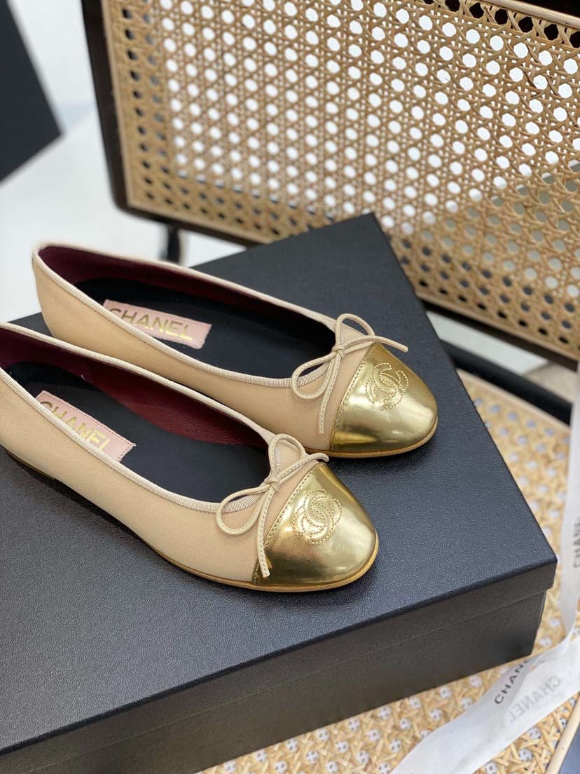 Chanel Ballet Flats Gold For Women