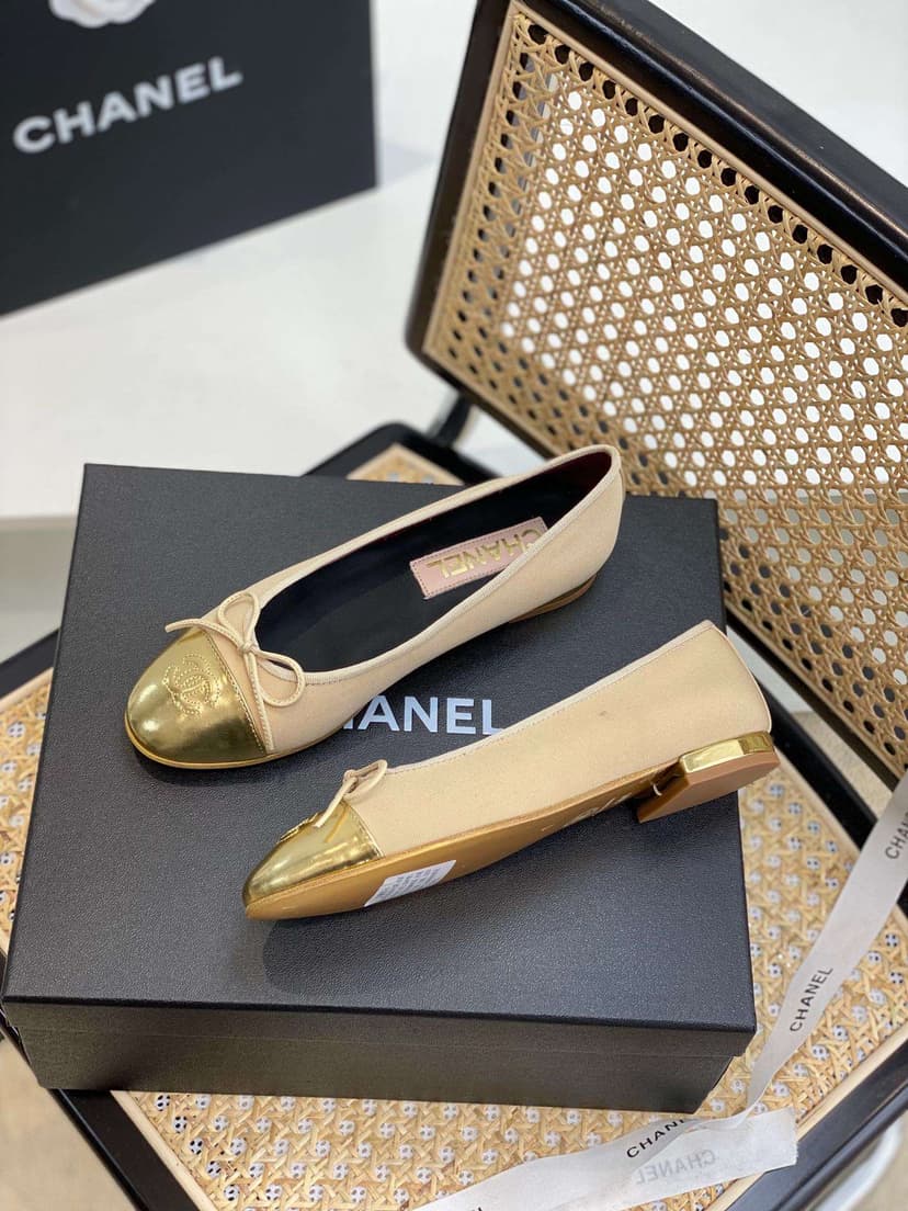 Chanel Ballet Flats Gold For Women