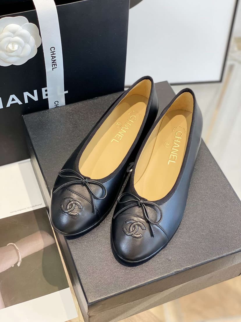 Chanel Ballet Flats Black For Women