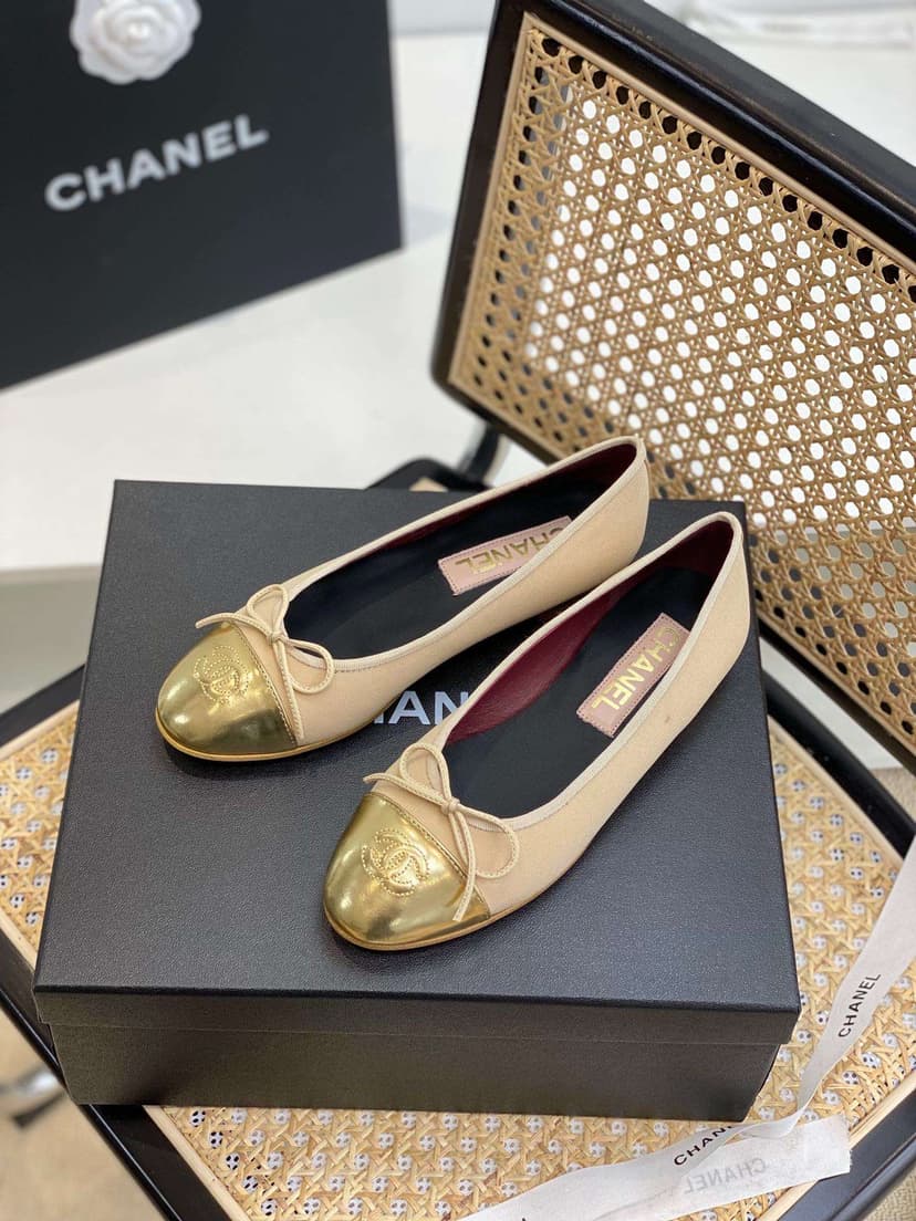 Chanel Ballet Flats Gold For Women
