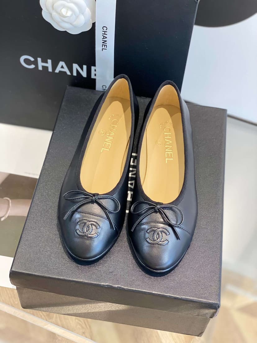 Chanel Ballet Flats Black For Women