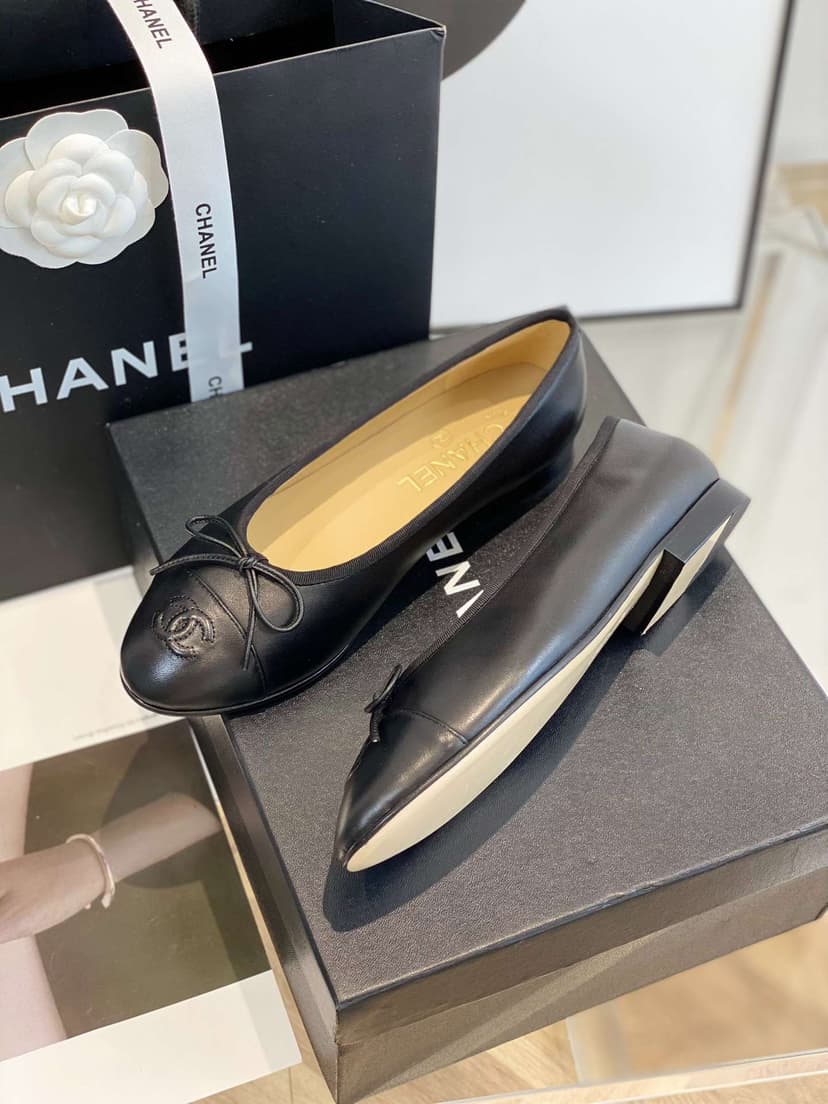 Chanel Ballet Flats Black For Women