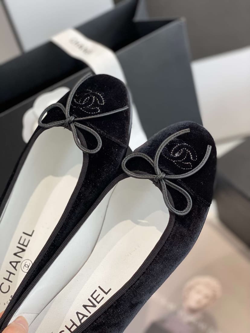 Chanel Ballet Flats Black For Women