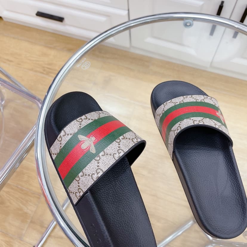 Gucci Men's GG Slide Sandal With Bee Web Black For Men 407345