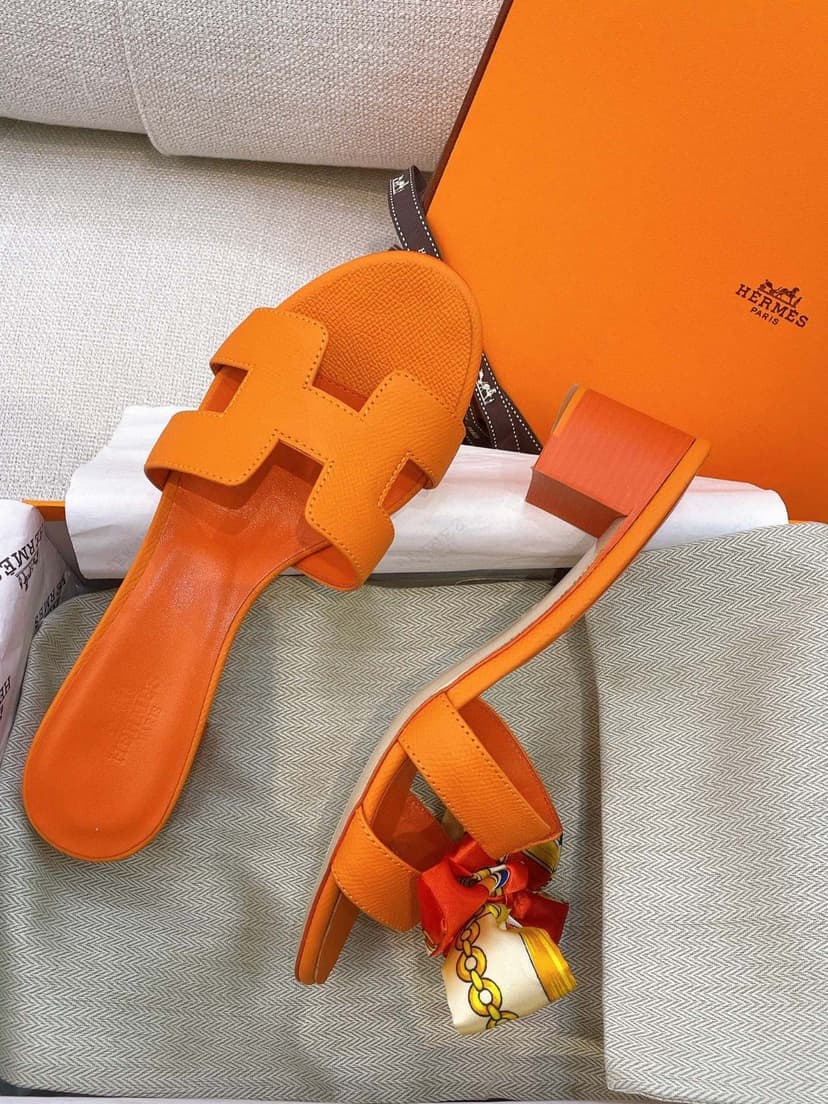 Hermes Oasis Sandal Orange For Women, Women's Shoes H151215Z 94350