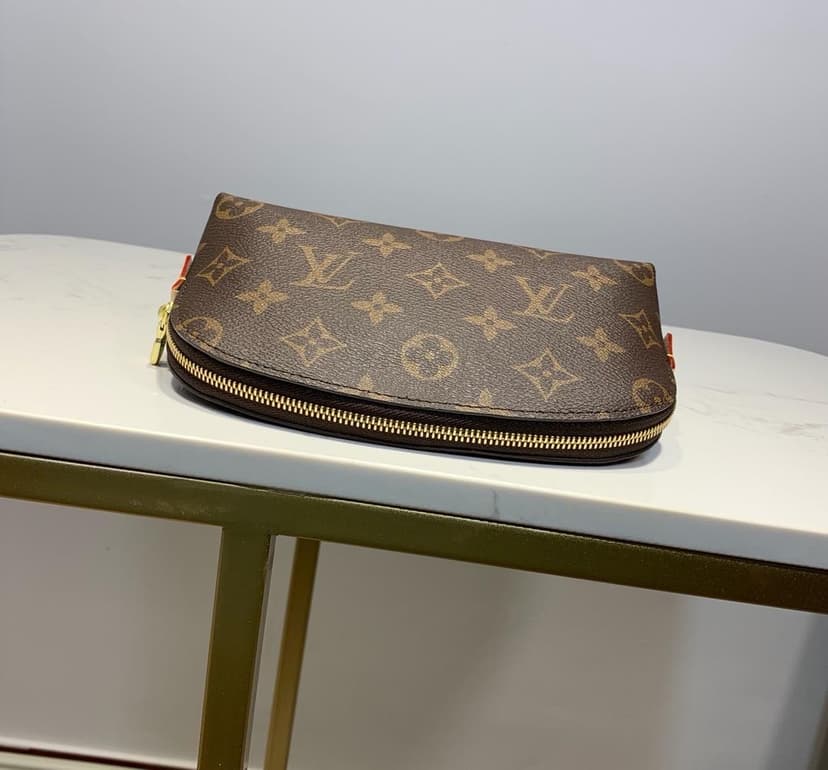 Louis Vuitton Cosmetic Pouch PM Monogram Canvas For Women, Women's Bags 7.5in/19cm LV M47515