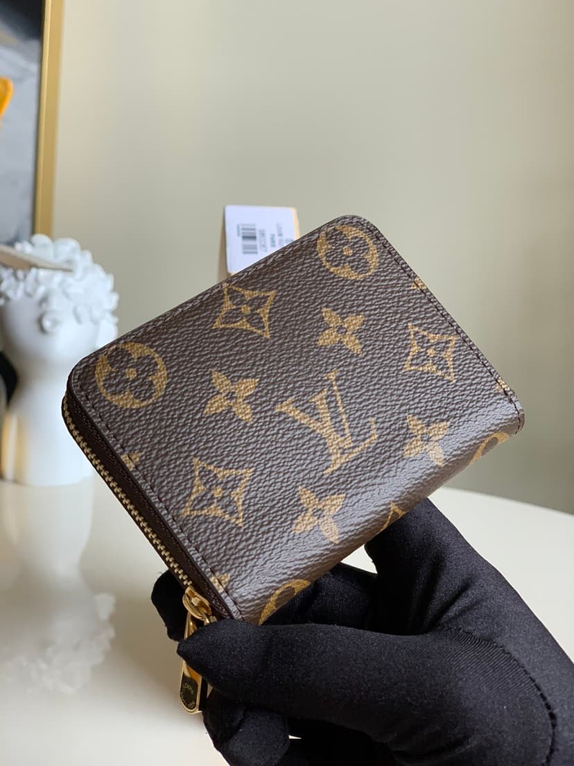 Louis Vuitton Zippy Coin Purse In Monogram Canvas For Women, Women's Wallet 11cm LV M60067