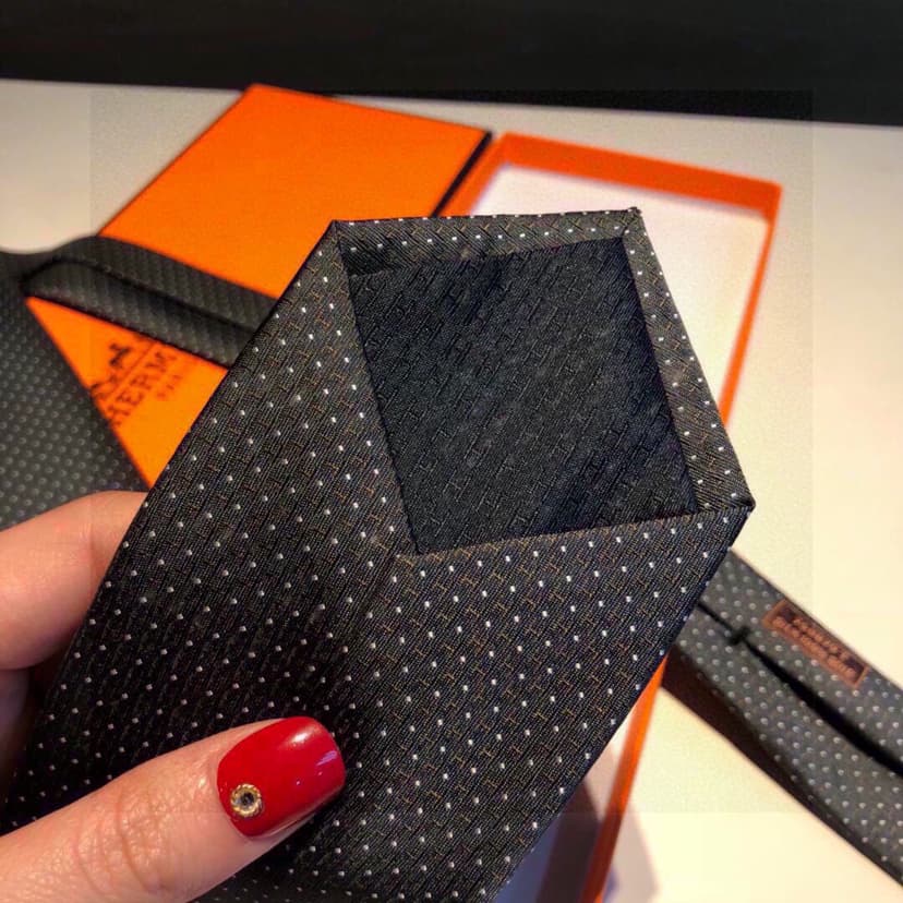 Hermes Tie 7 Faconnee New H Tie Noir Hermes Men Tie H036201T 01