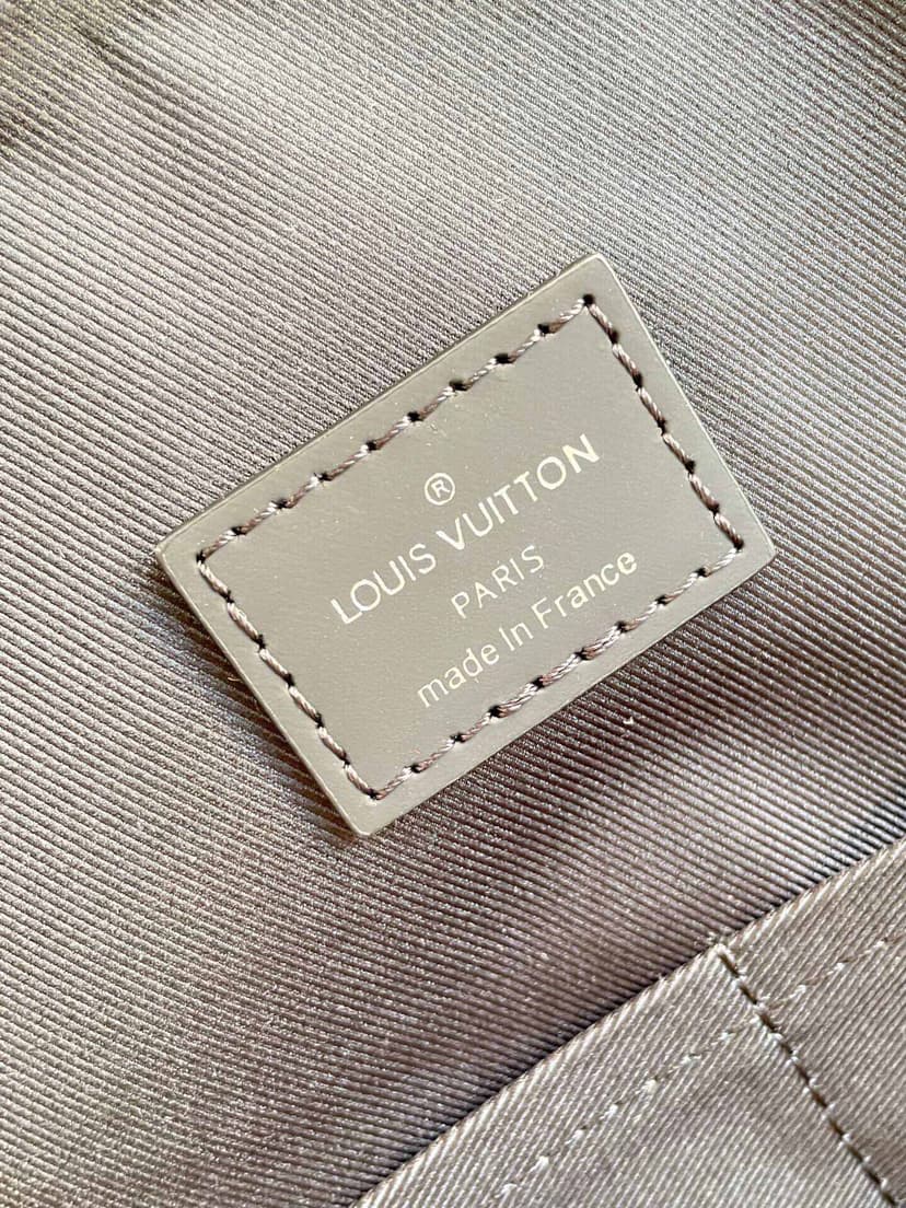 Louis Vuitton Briefcase Explorer Monogram Eclipse Canvas For Men, Men's Bags, Shoulder And Crossbody Bags 15.4in/39cm LV M40566