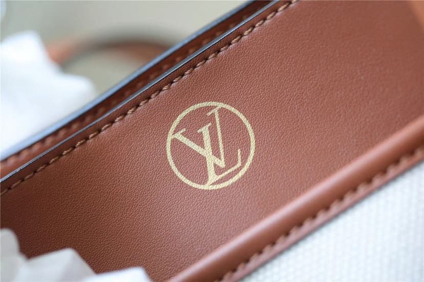 [True-to-ORIGINAL] Louis Vuitton On My Side PM Bag Monogram Flower For Women 25cm/9.8 Inches Caramel Brown LV M59905