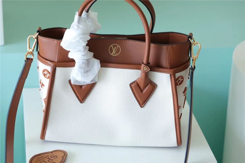 [True-to-ORIGINAL] Louis Vuitton On My Side PM Bag Monogram Flower For Women 25cm/9.8 Inches Caramel Brown LV M59905