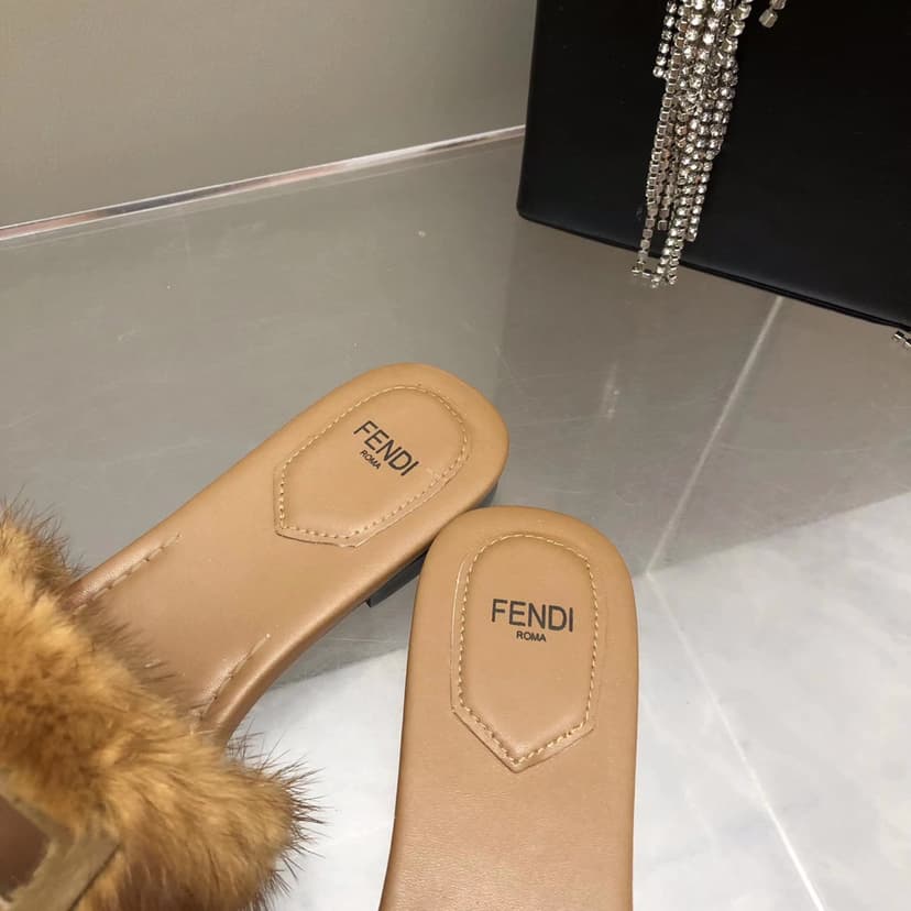 Fendi Signature Brown Mink Slides For Women 8R8136AKXPF0XT6