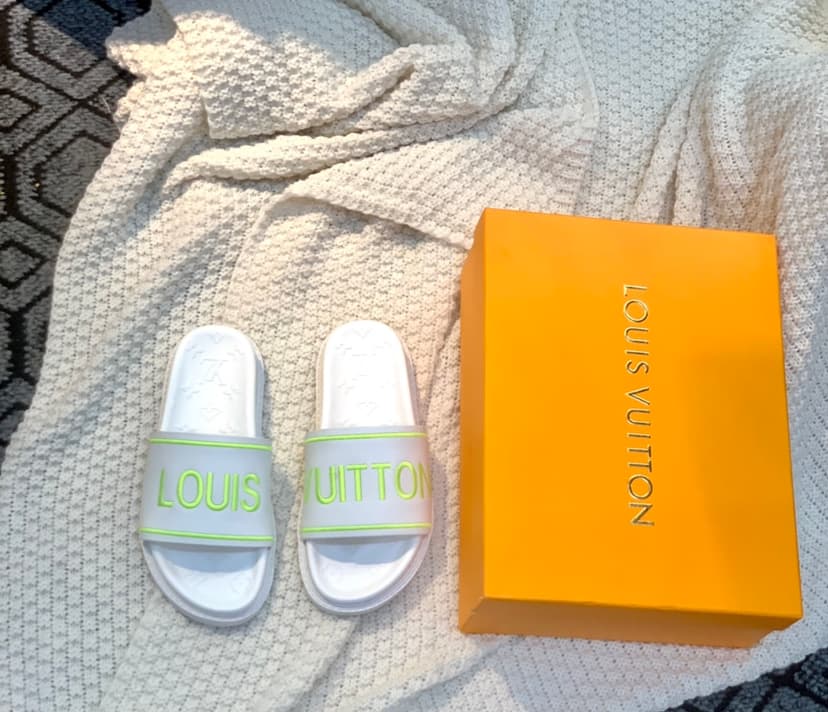 Louis Vuitton Women's Pool Pillow Flat Comfort Mule White For Women LV