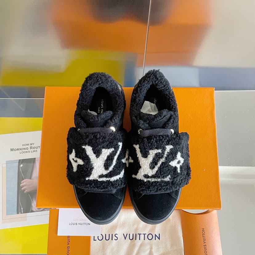 Louis Vuitton Women's Time Out Sneaker Black For Women LV 1AADTK