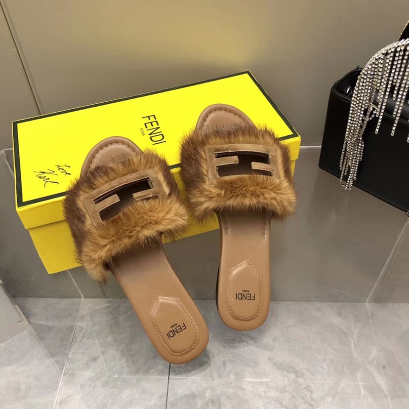 Fendi Signature Brown Mink Slides For Women 8R8136AKXPF0XT6
