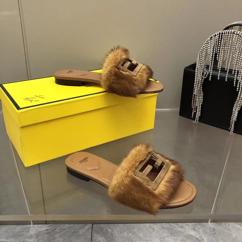 Fendi Signature Brown Mink Slides For Women 8R8136AKXPF0XT6