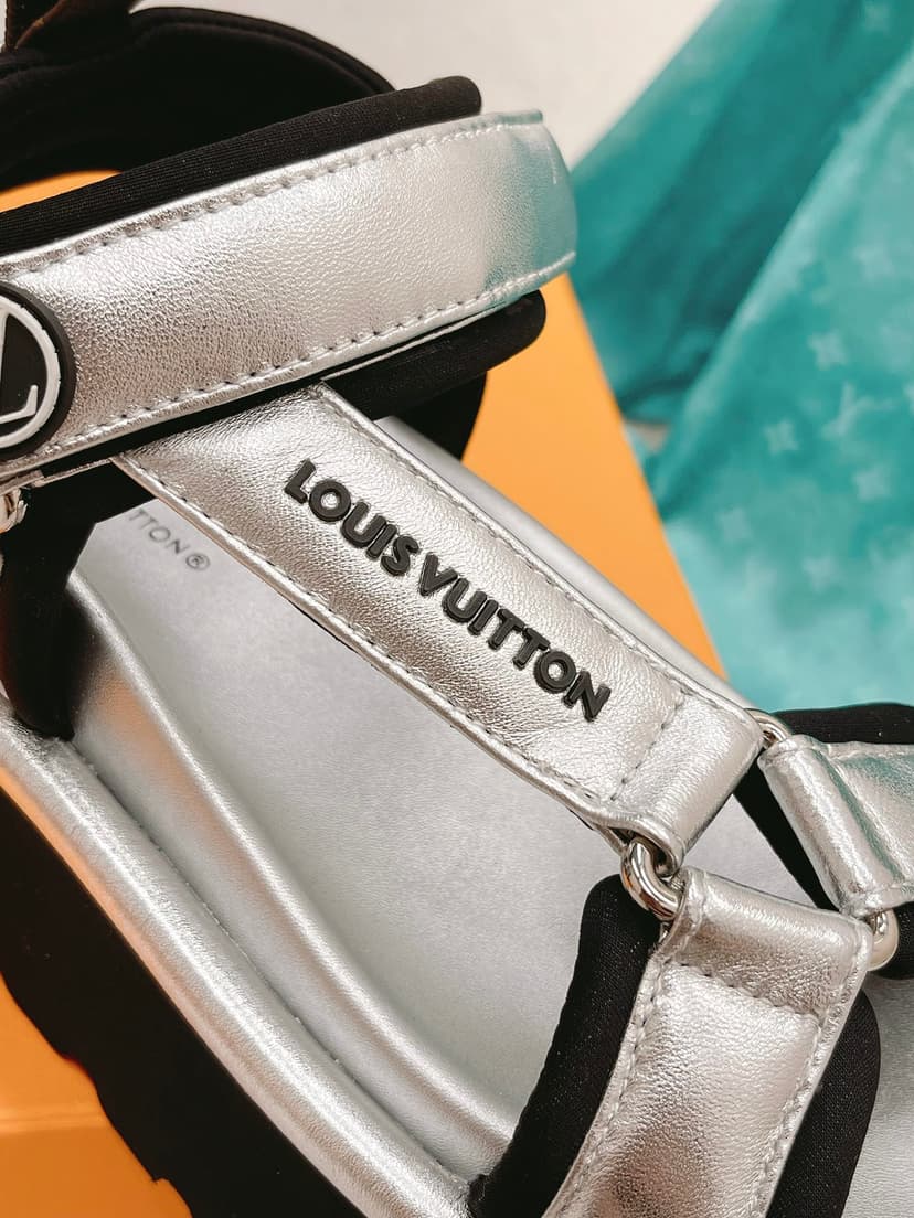 Louis Vuitton Women's Pool Pillow Flatform Comfort Sandal Sliver For Women LV 1AACHA