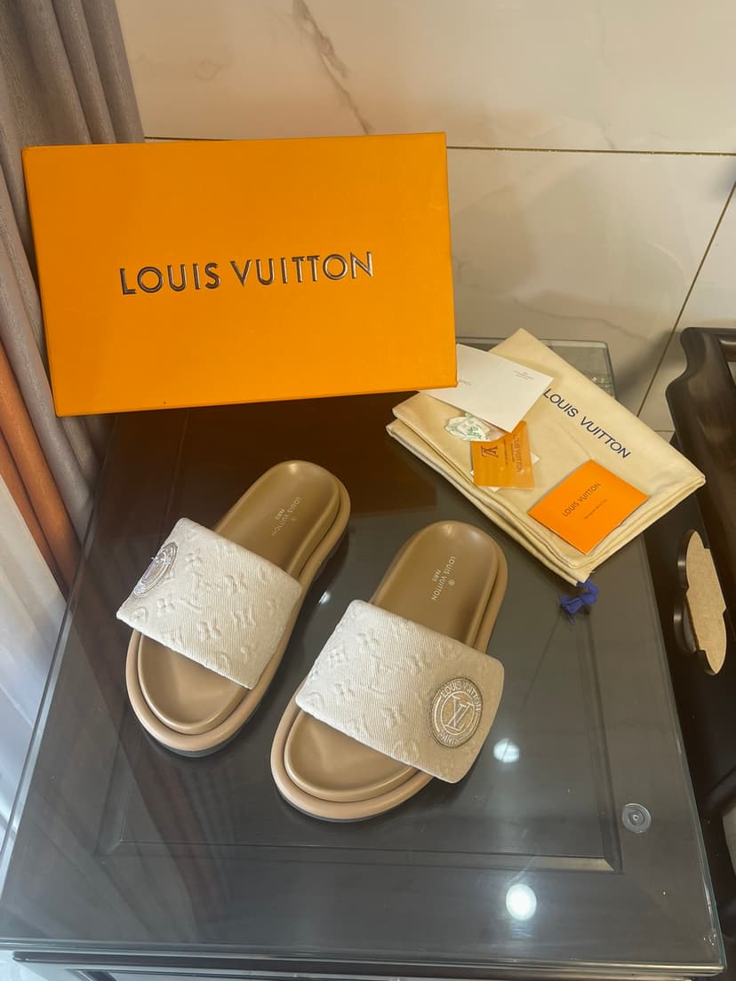 Louis Vuitton Women's Pool Pillow Comfort Flat Mule Beige For Women LV