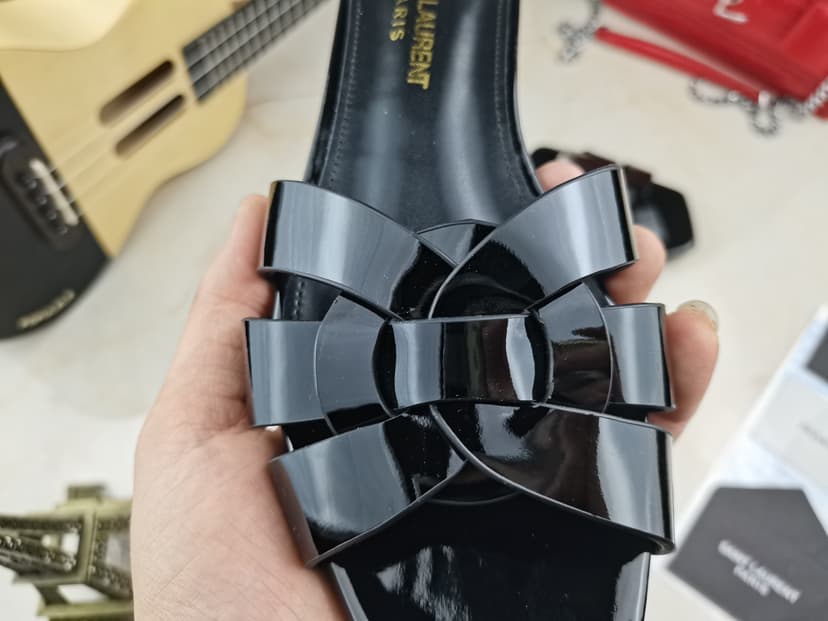 Saint Laurent Women's Tribute Flat Mules Black For Women YSL 571952B8I001000