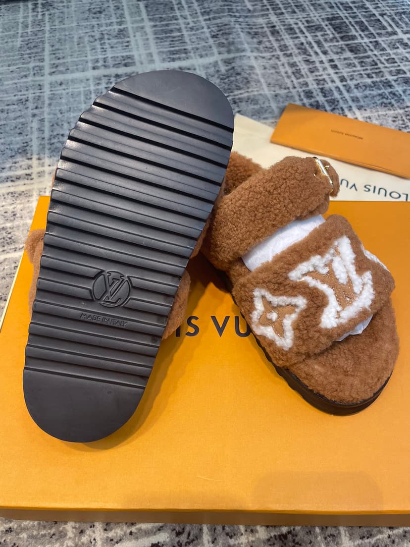Louis Vuitton Women's Paseo Flat Comfort Mule Cognac For Women LV 1AACRN