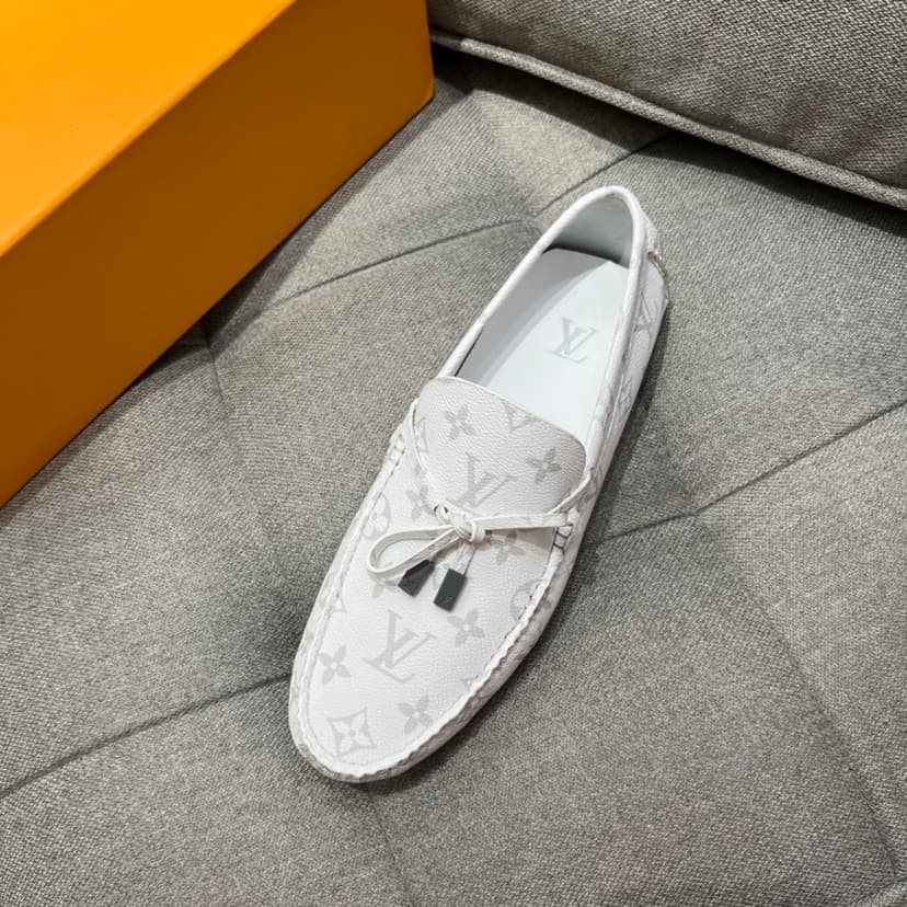 Louis Vuittion LV Driver Moccasin White For Men LV 1AAF46