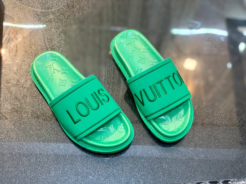Louis Vuitton Women's Pool Pillow Flat Comfort Mule Green For Women LV