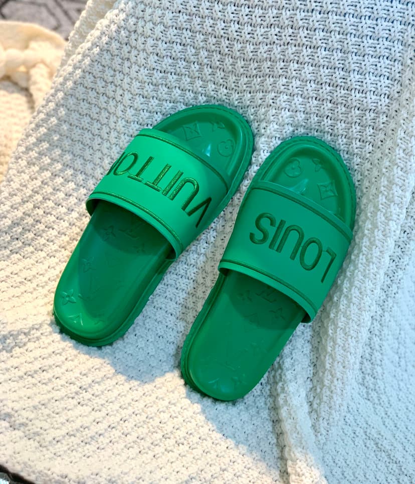 Louis Vuitton Women's Pool Pillow Flat Comfort Mule Green For Women LV