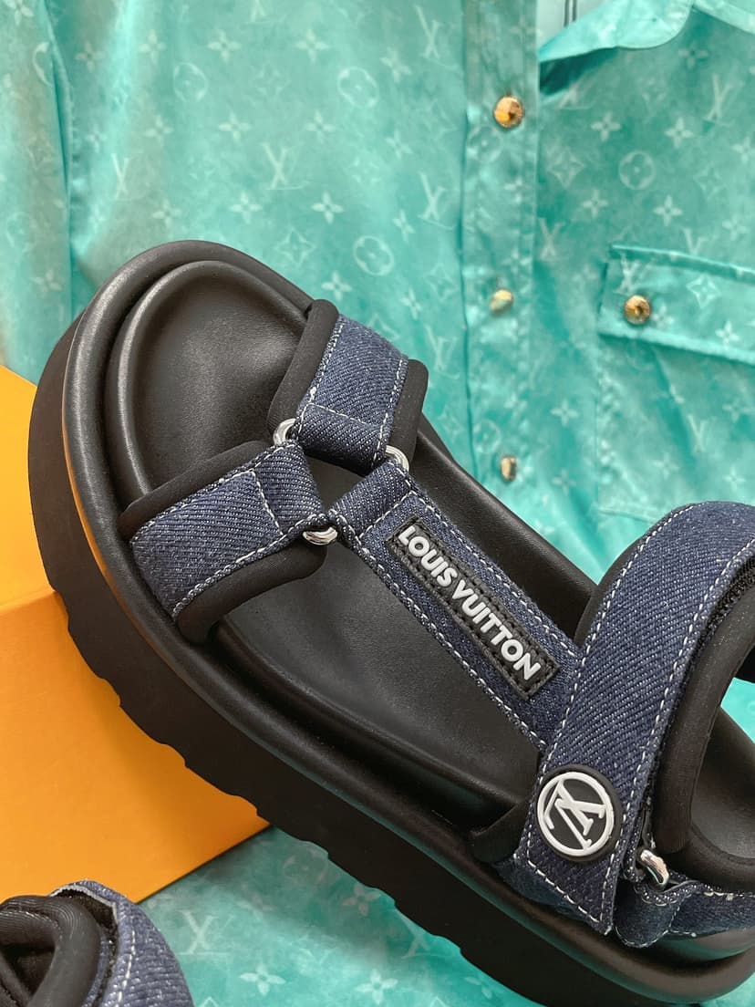 Louis Vuitton Women's Pool Pillow Flatform Comfort Sandal Blue For Women LV 1AACHL