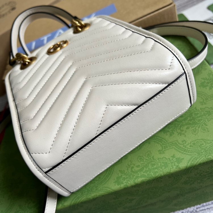 Gucci Marmont Matelasse Mini Bag White 696123 DTDHT 9022