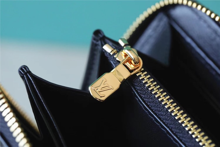 Zippy Wallet Monogram Embossed Black For Women 8.1in/20cm M81510