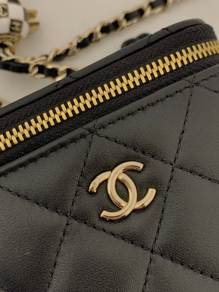 [True-to-ORIGINAL] Chanel Vanity With Chain Black For Women 6.6 in / 17 cm