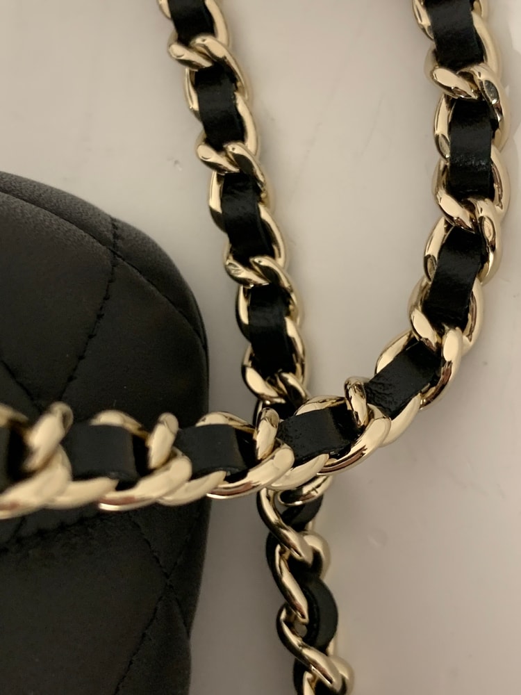 [True-to-ORIGINAL] Chanel Vanity With Chain Black For Women 6.6 in / 17 cm