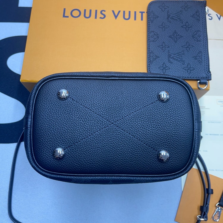 Louis Vuitton Loop Blossom PM Black For Women‎ 7.9in/20cm M21848