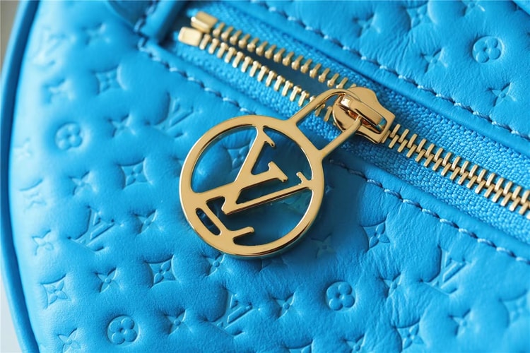 Louis Vuitton Loop Blue For Women‎ 9.1in/23.1cm