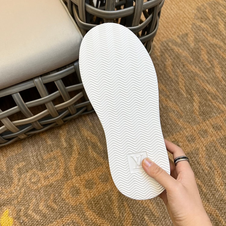 Louis Vuitton Beverly Hills Slip On Black For Men 1A9ZP1