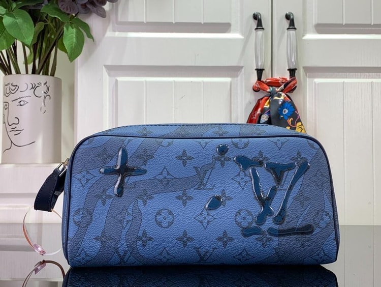 Louis Vuitton Dopp Kit Blue For Men 28cm/ 11 in