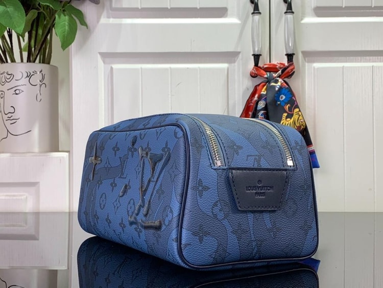 Louis Vuitton Dopp Kit Blue For Men 28cm/ 11 in