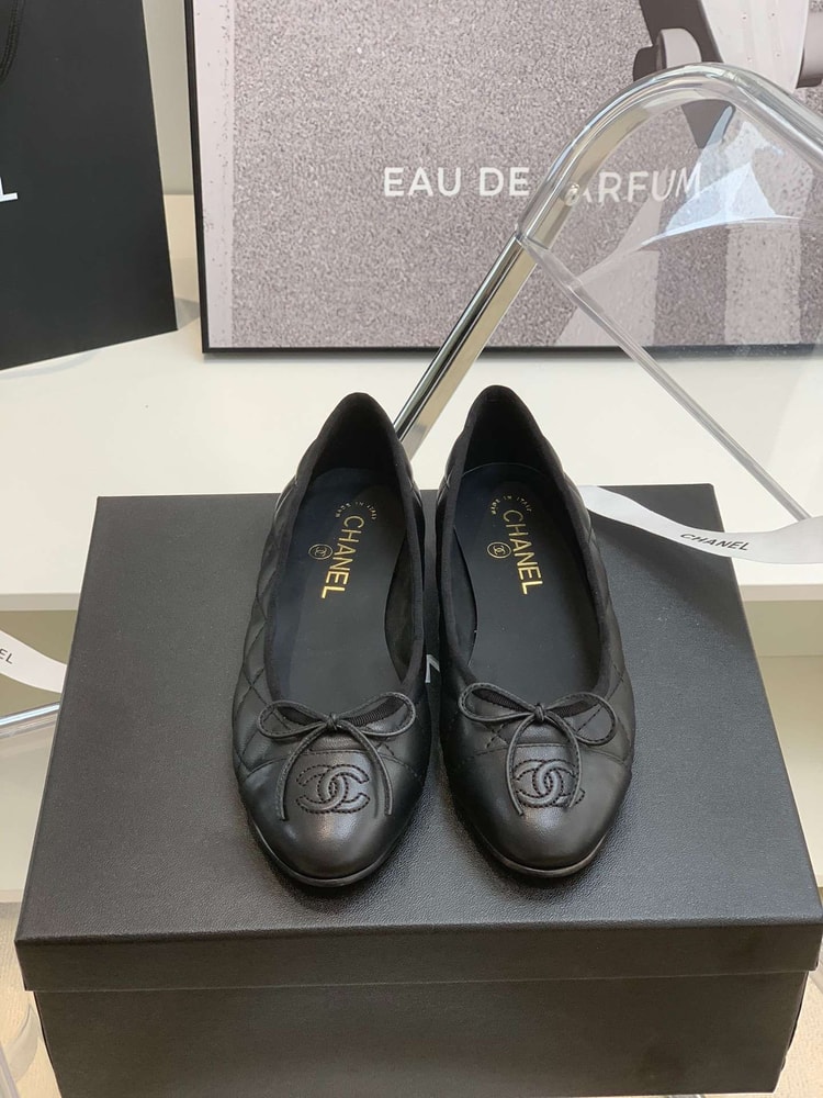 Chanel Ballet Flats Black For Women