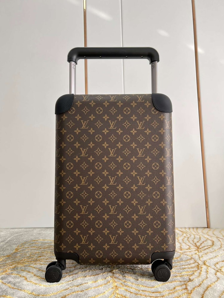 Louis Vuitton Horizon 55 Brown 21.7in/55cm