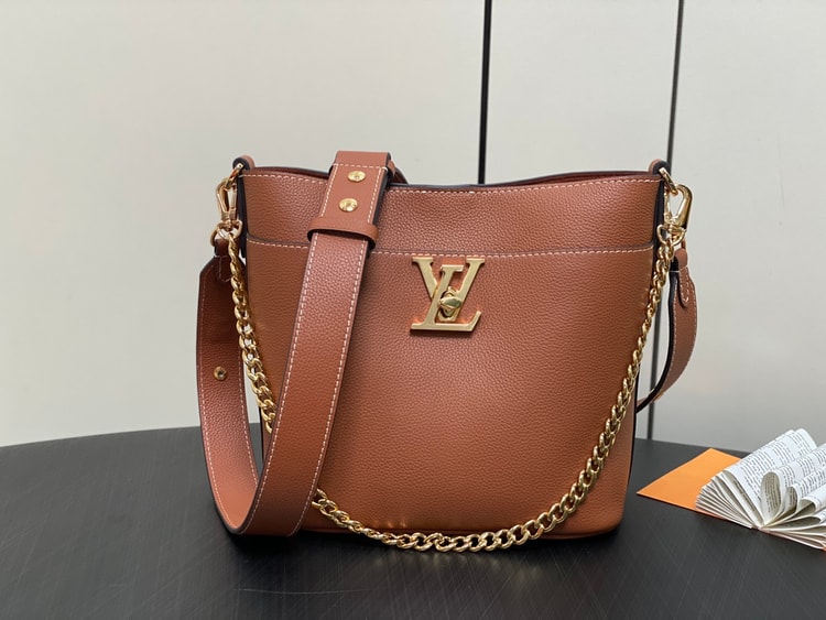 Louis Vuitton Lock and Walk Brown For Women 8.1in/20.5cm M24165