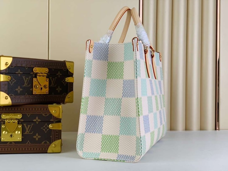 Louis Vuitton OnTheGo MM Multicolor For Women 13.8in/35cm N40518