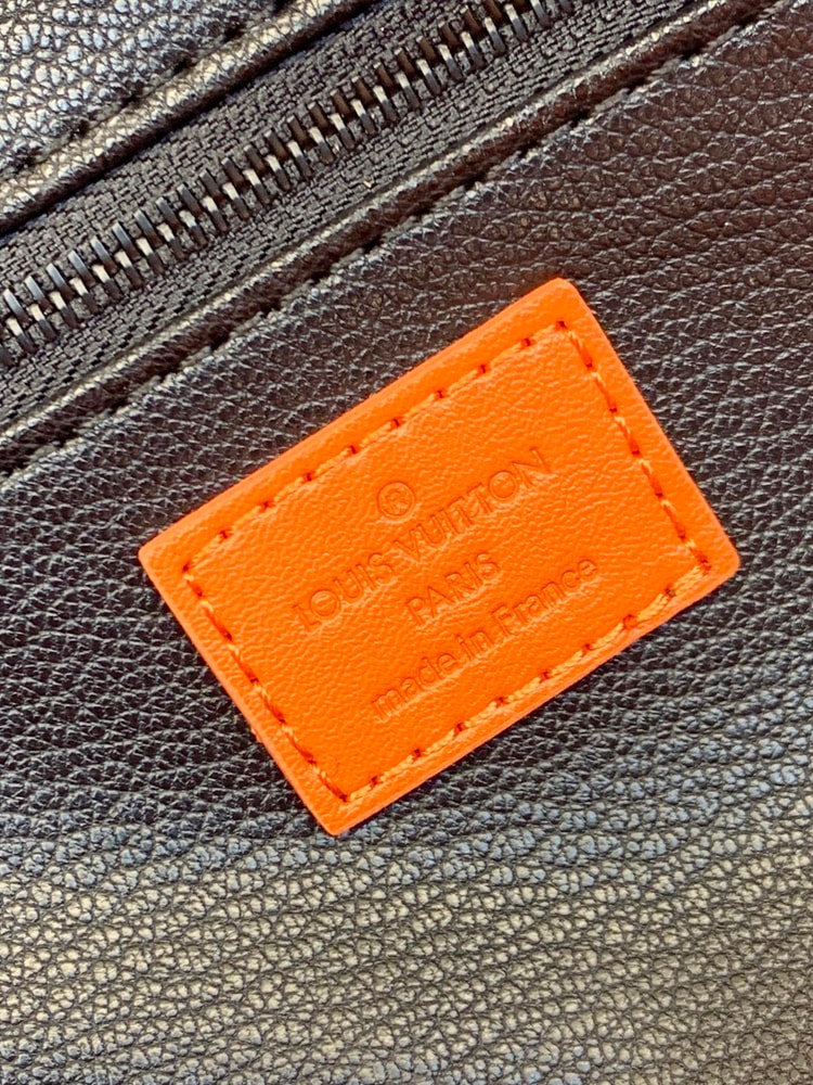 Louis Vuitton Dopp Kit Orange For Men 28cm/ 11 in